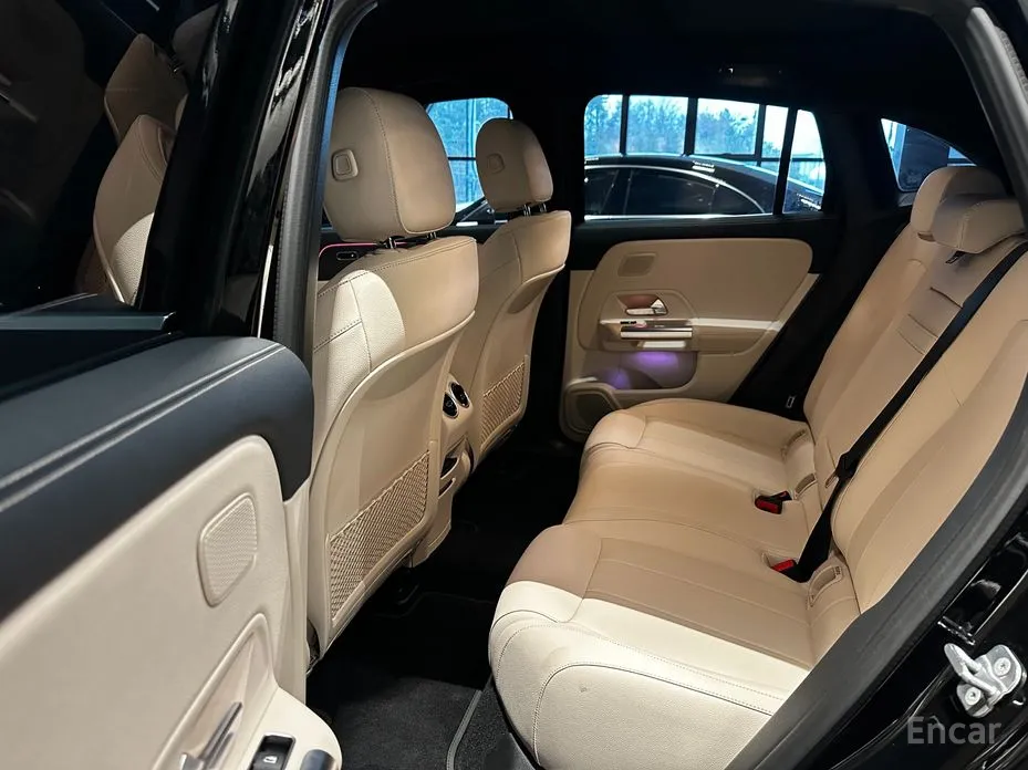 Фото 10 - Mercedes-Benz EQA