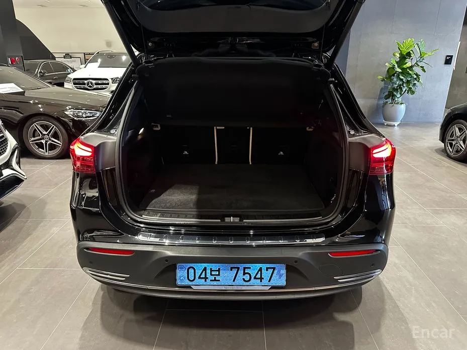 Фото 15 - Mercedes-Benz EQA