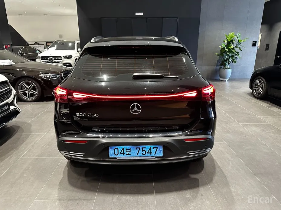 Фото 3 - Mercedes-Benz EQA