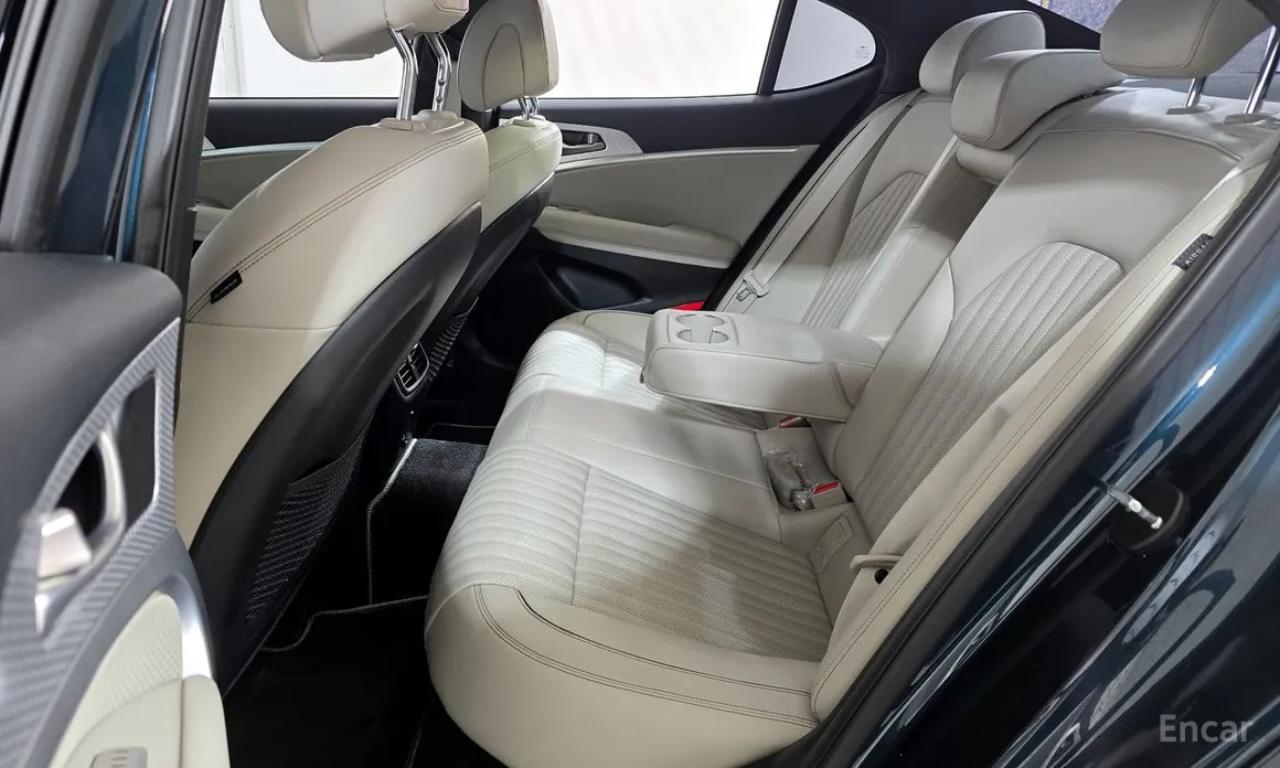 Genesis G70 2020 Gasoline 2.0T 2WD