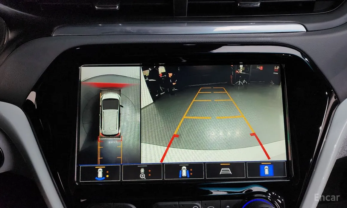 Фото 15 - Chevrolet Bolt EV