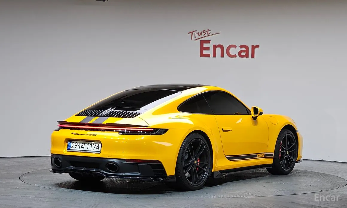 Фото 2 - Porsche 911