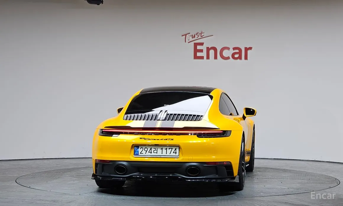 Фото 4 - Porsche 911