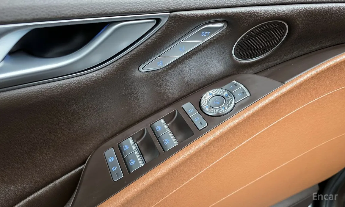 Фото 14 - Genesis G80