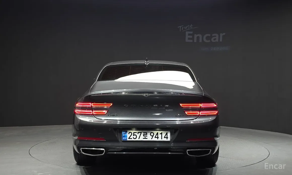 Фото 4 - Genesis G80