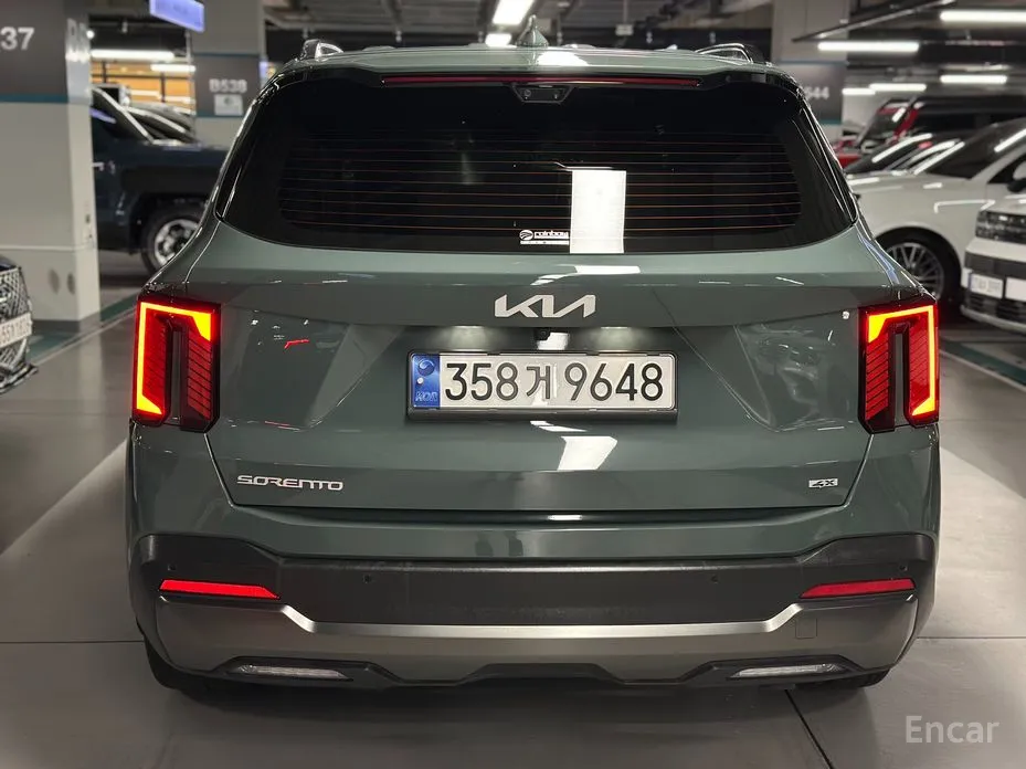 Фото 4 - Kia Sorento