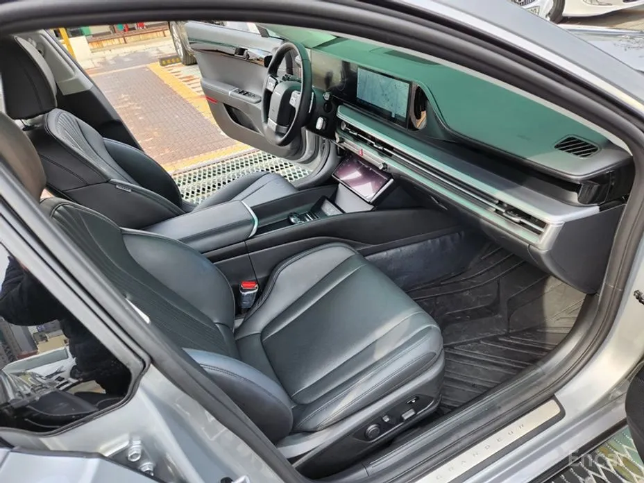 Фото 13 - Hyundai Grandeur