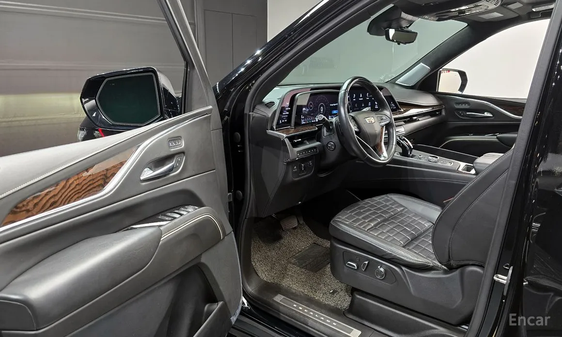 Фото 11 - Cadillac Escalade