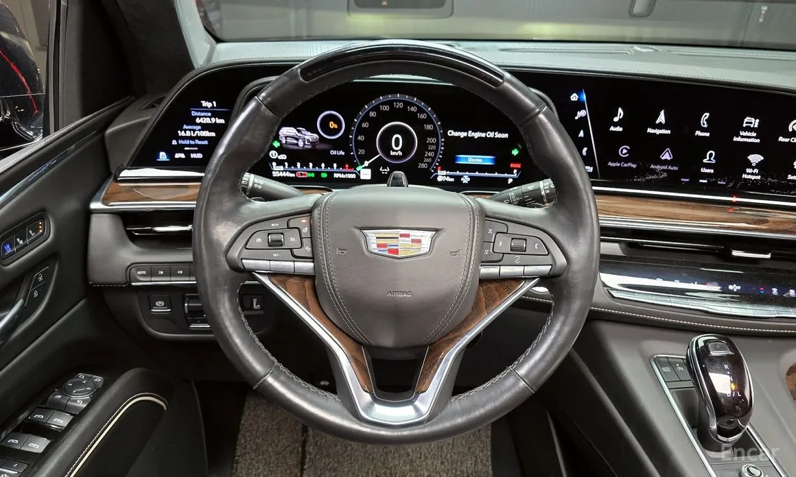 Фото 13 - Cadillac Escalade