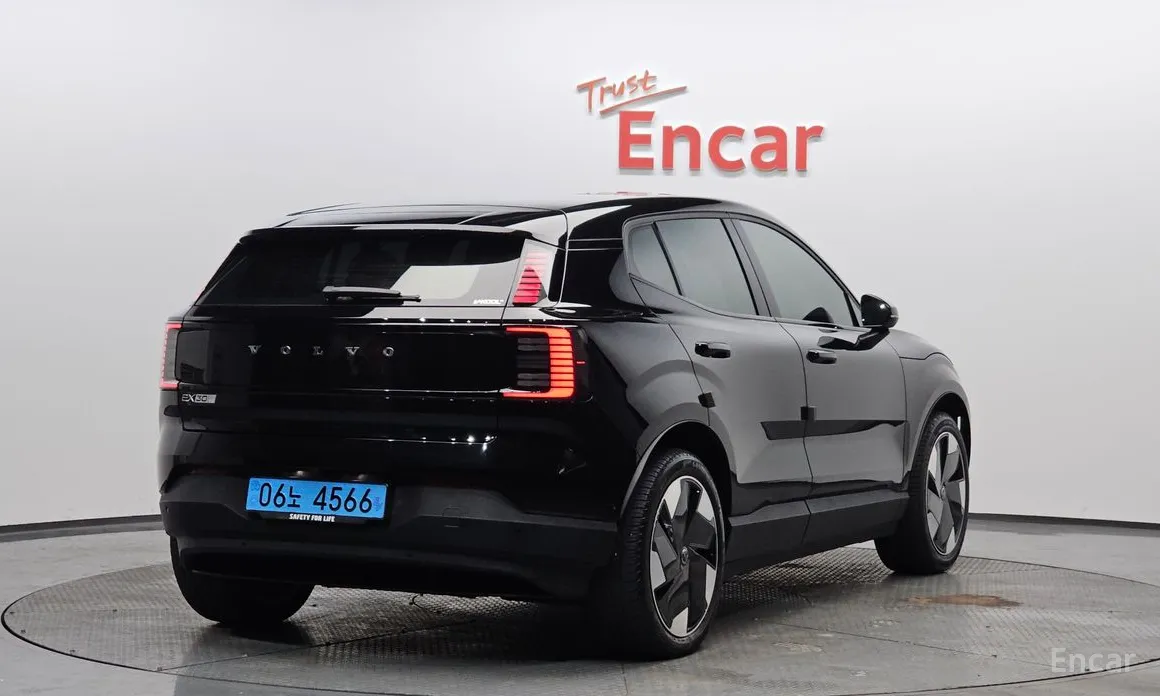 Фото 2 - Volvo EX30