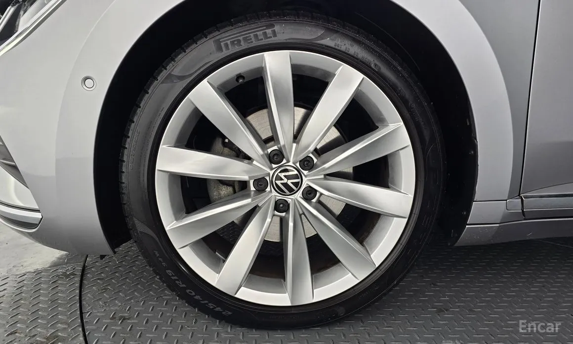 Photo 5 - Volkswagen Arteon