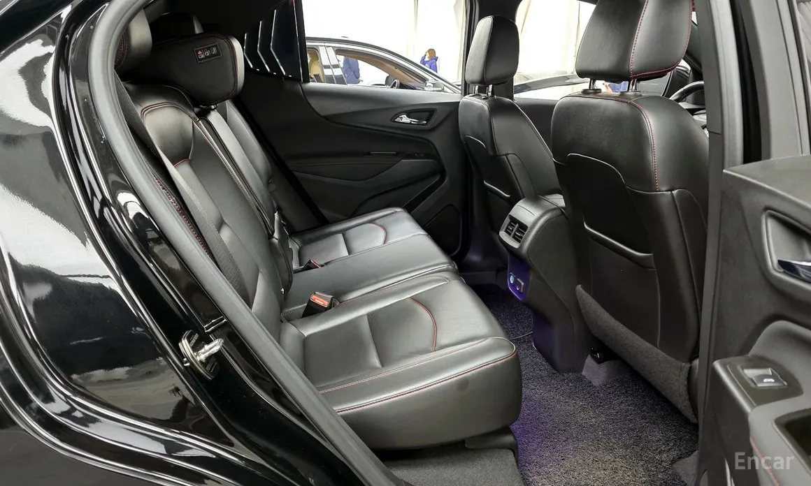 Фото 12 - Chevrolet Equinox