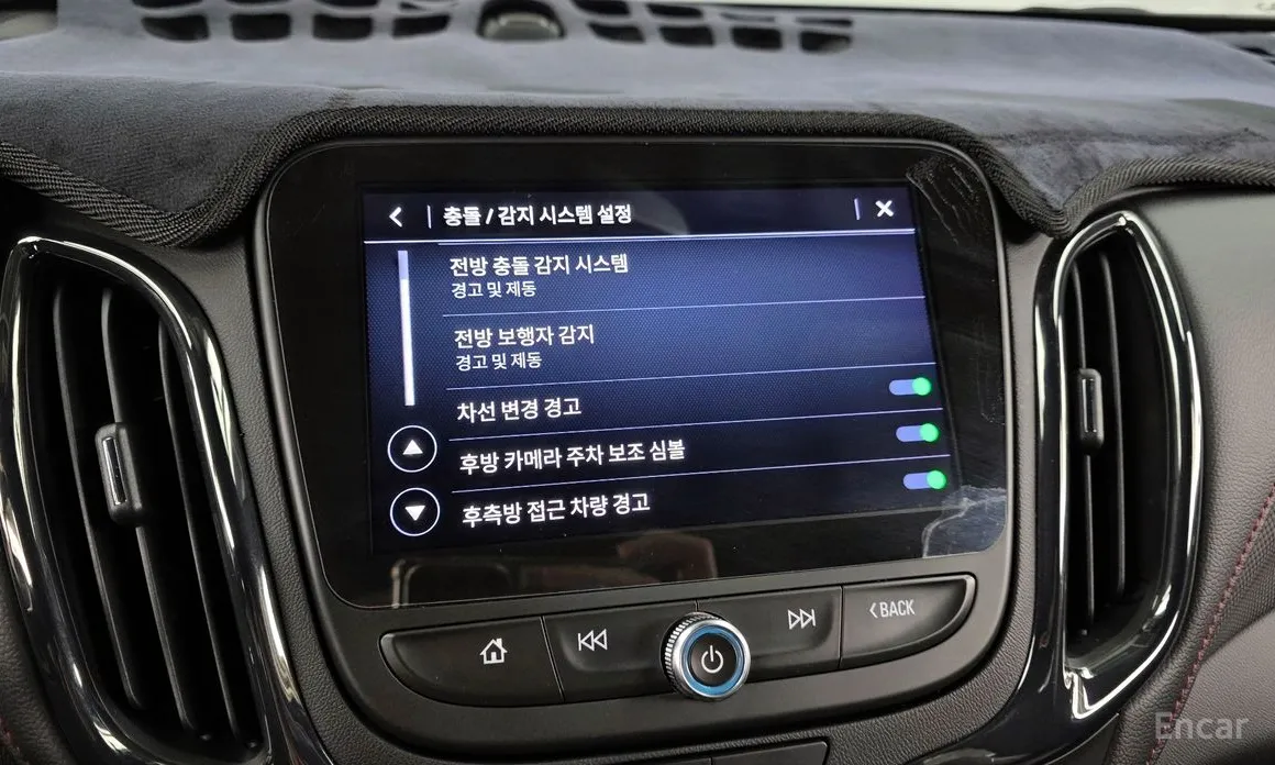 Фото 16 - Chevrolet Equinox