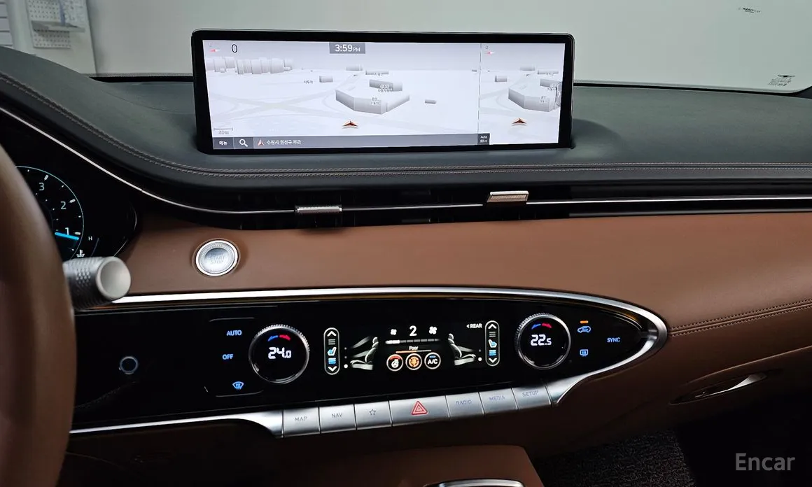 Photo 14 - Genesis GV70