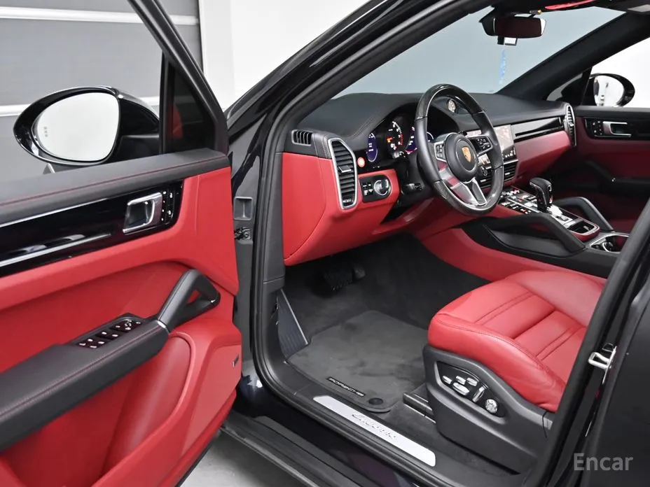 Фото 11 - Porsche Cayenne