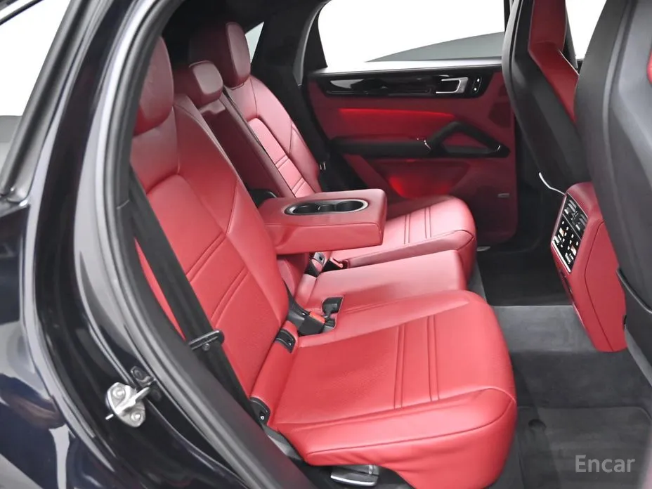 Фото 12 - Porsche Cayenne