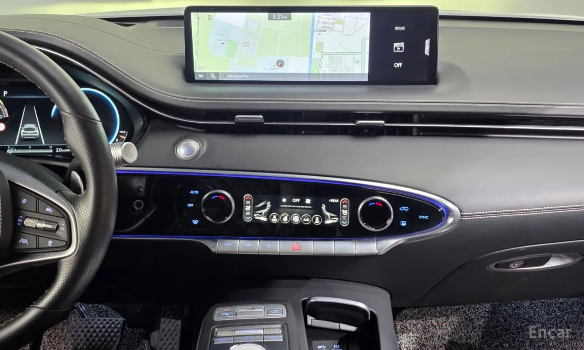 Фото 14 - Genesis GV70