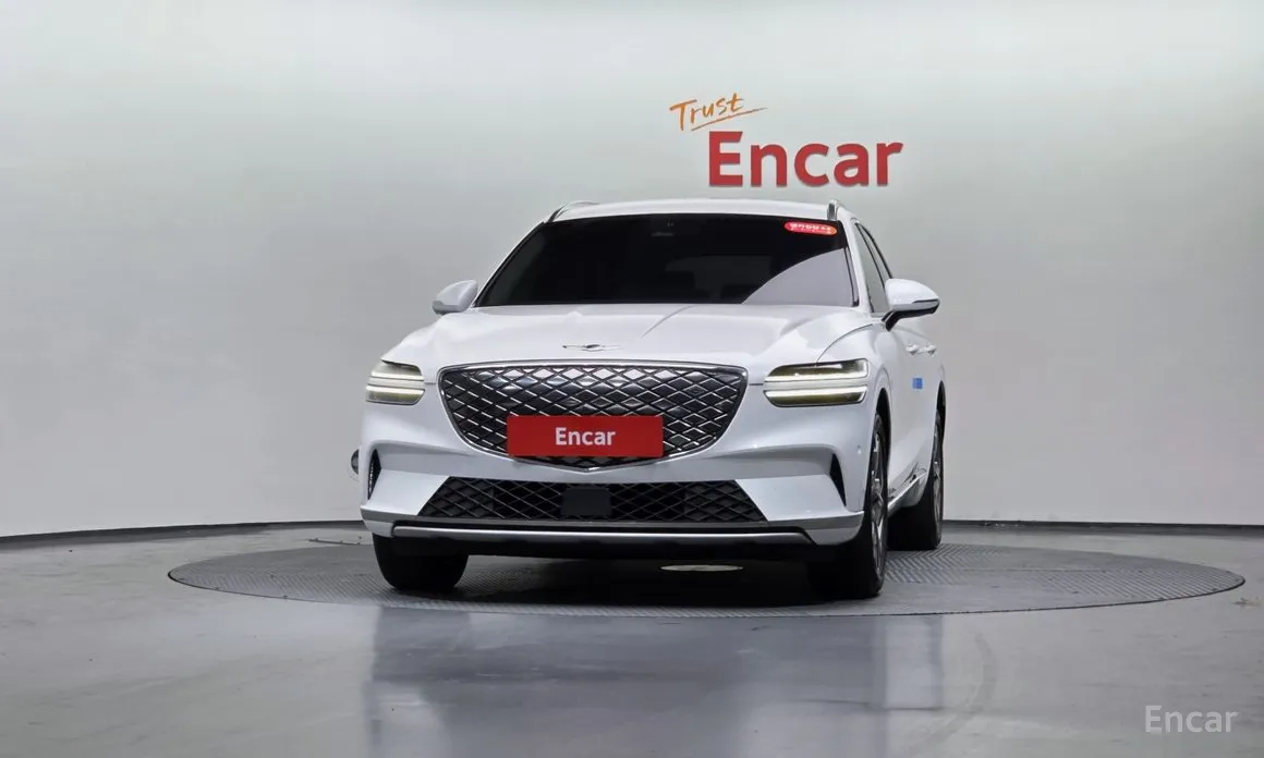 Фото 3 - Genesis GV70