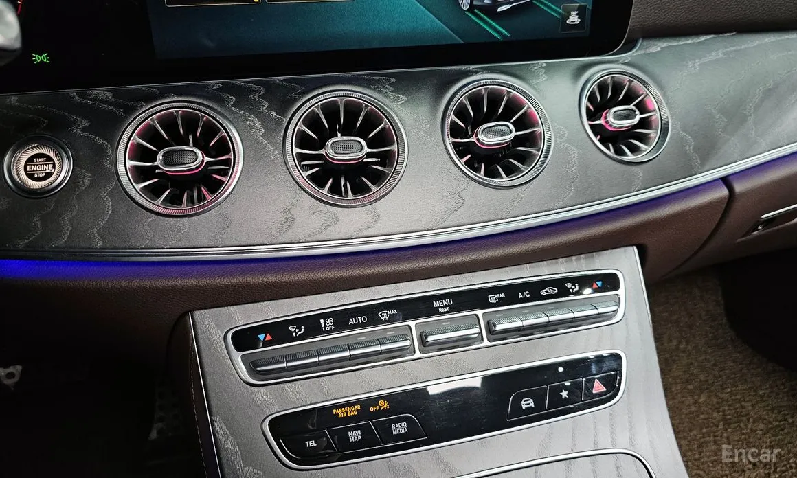 Фото 17 - Mercedes-Benz CLS-Class