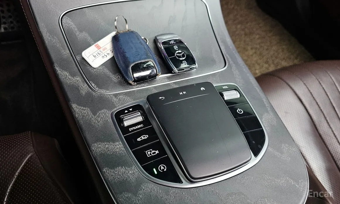 Фото 18 - Mercedes-Benz CLS-Class