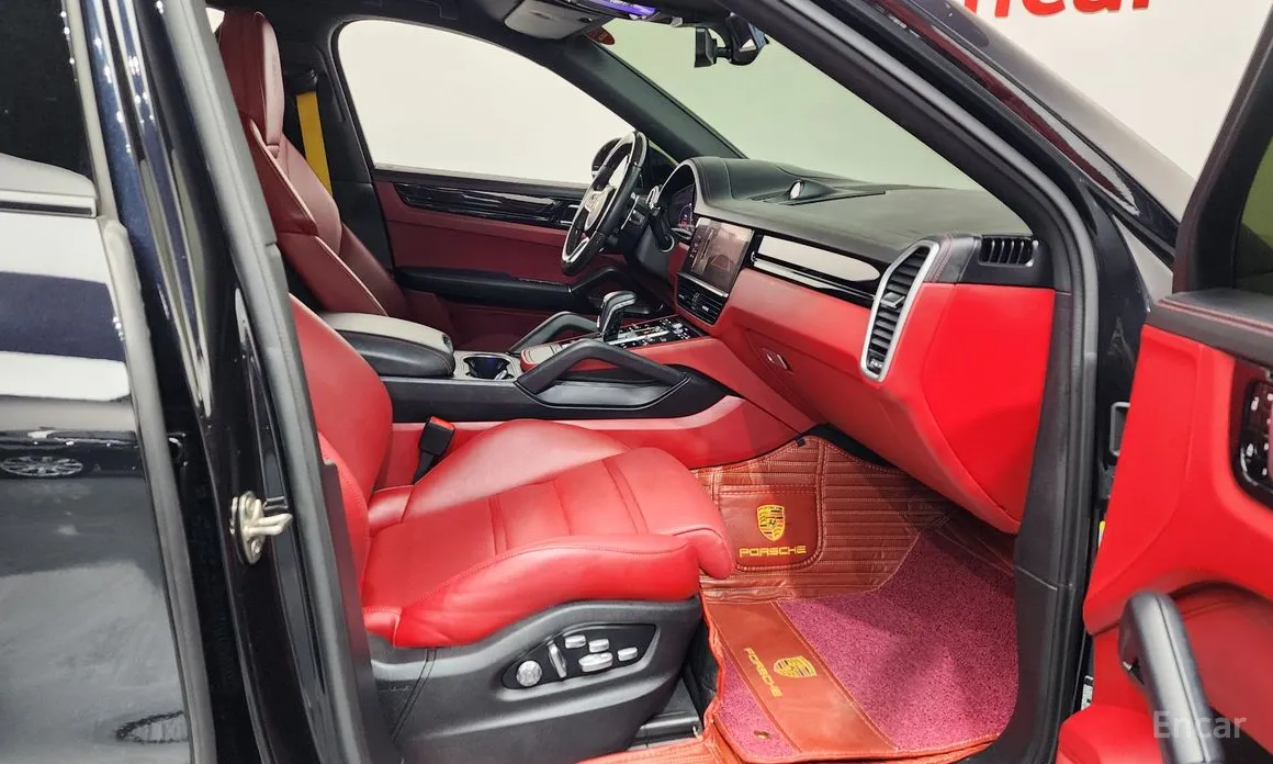 Фото 11 - Porsche Cayenne