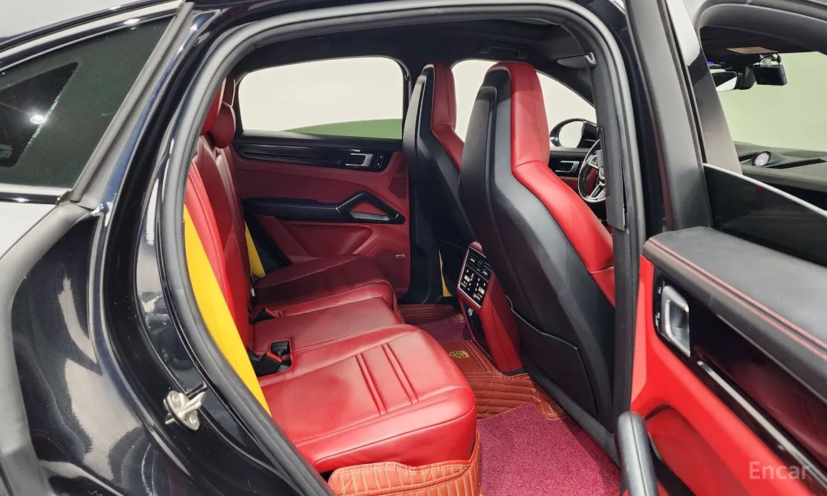 Фото 12 - Porsche Cayenne