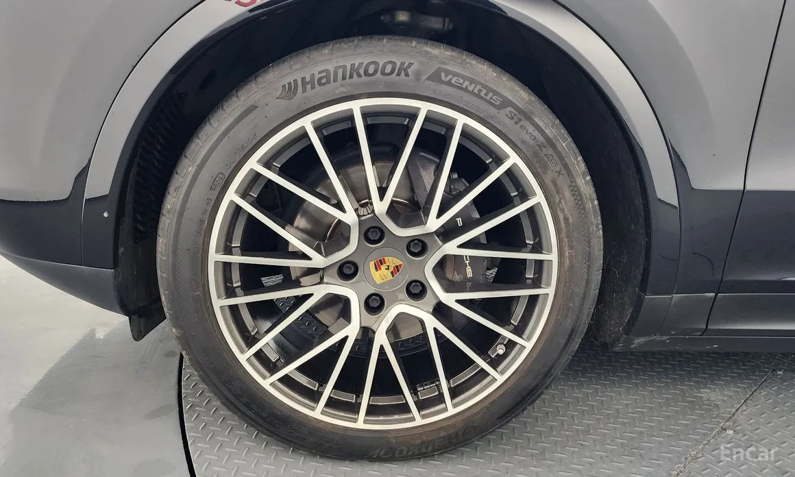 Фото 5 - Porsche Cayenne