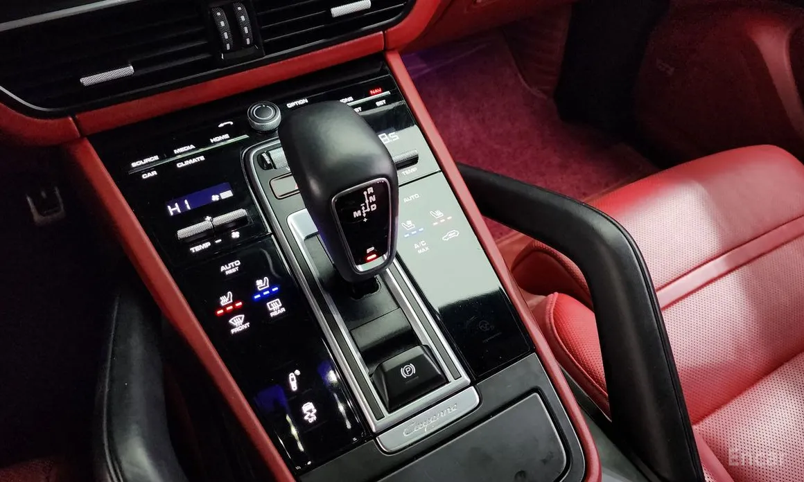 Фото 9 - Porsche Cayenne