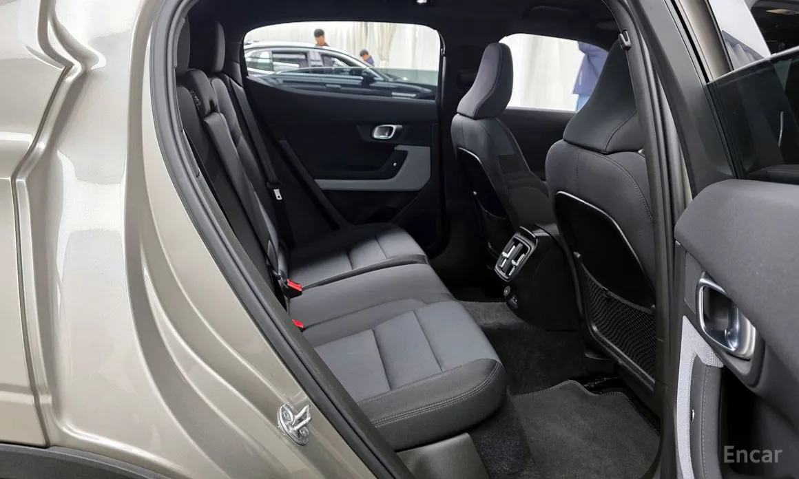 Фото 12 - Polestar 2