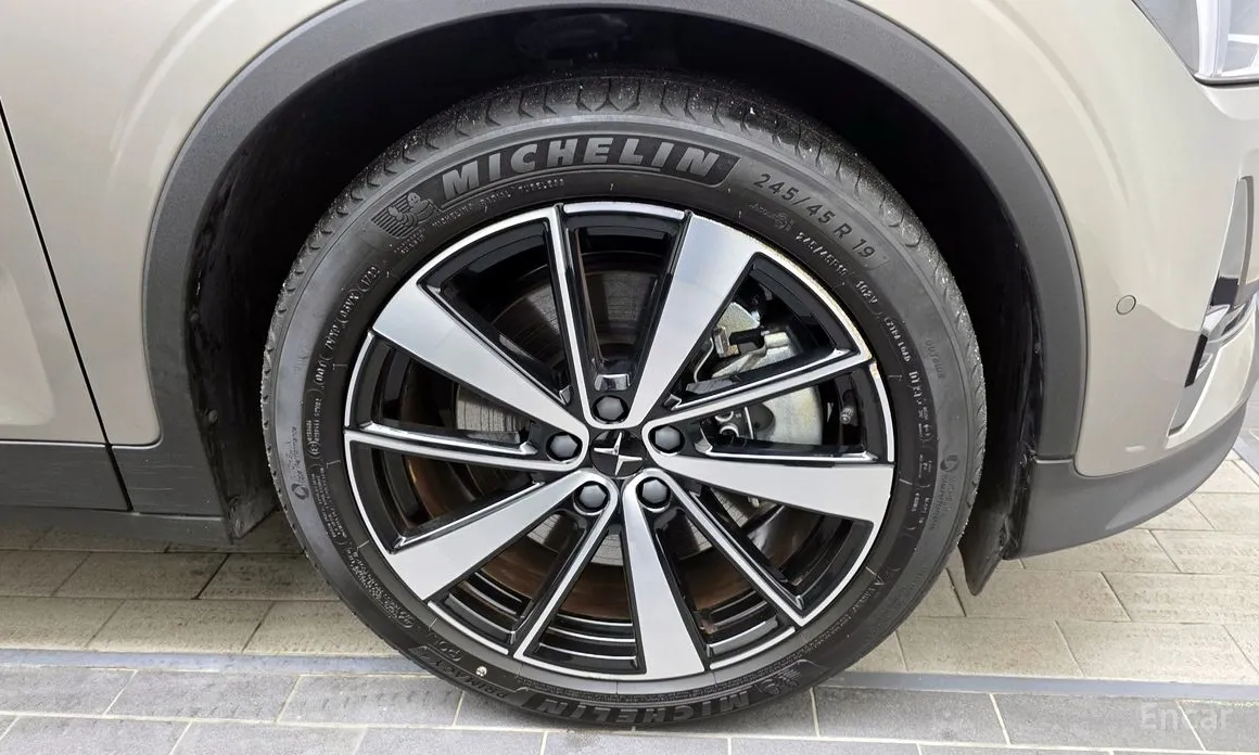 Фото 5 - Polestar 2