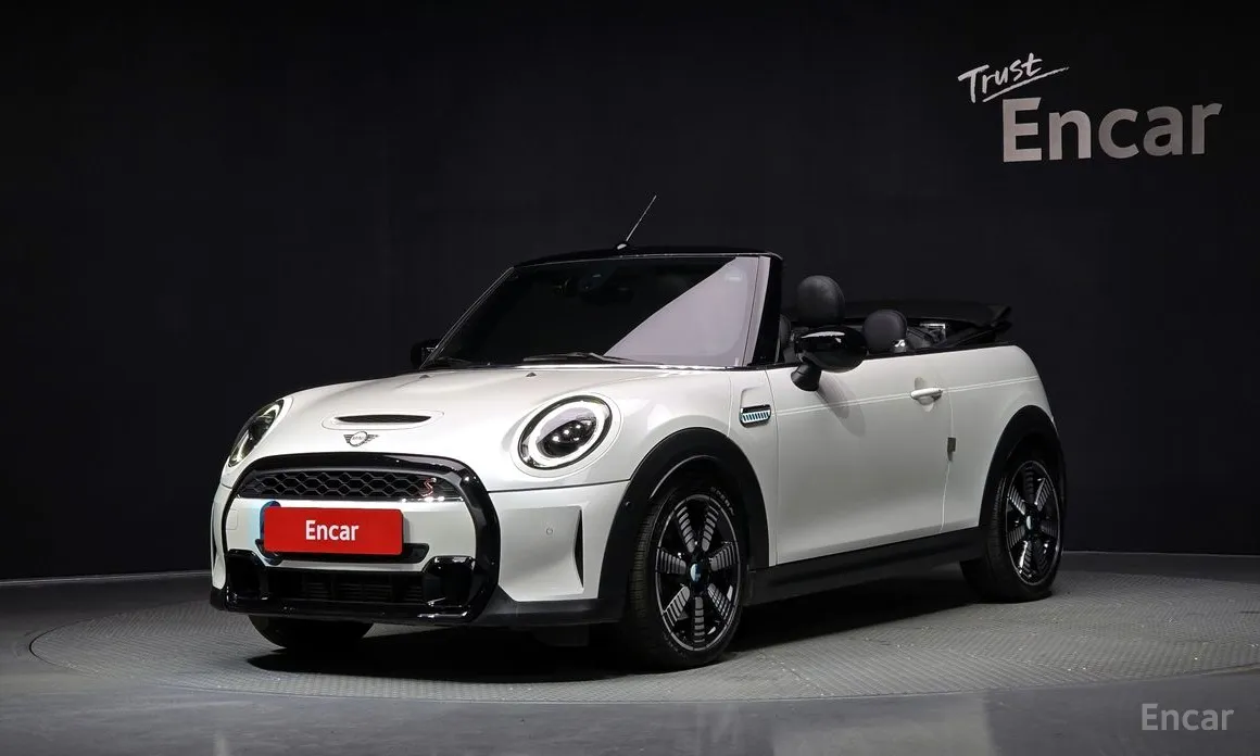 Фото 1 - Mini Cooper Convertible