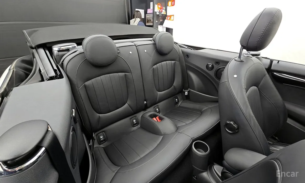 Фото 12 - Mini Cooper Convertible