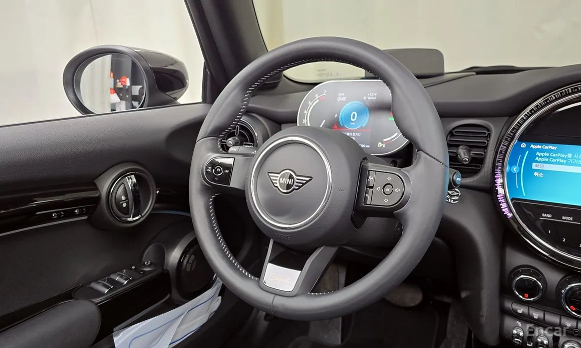 Фото 13 - Mini Cooper Convertible