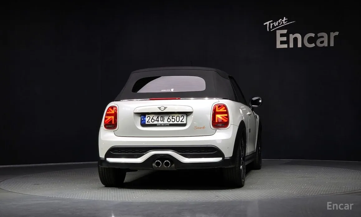 Фото 4 - Mini Cooper Convertible