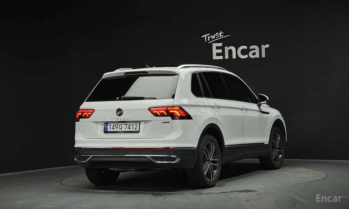 Фото 2 - Volkswagen Tiguan