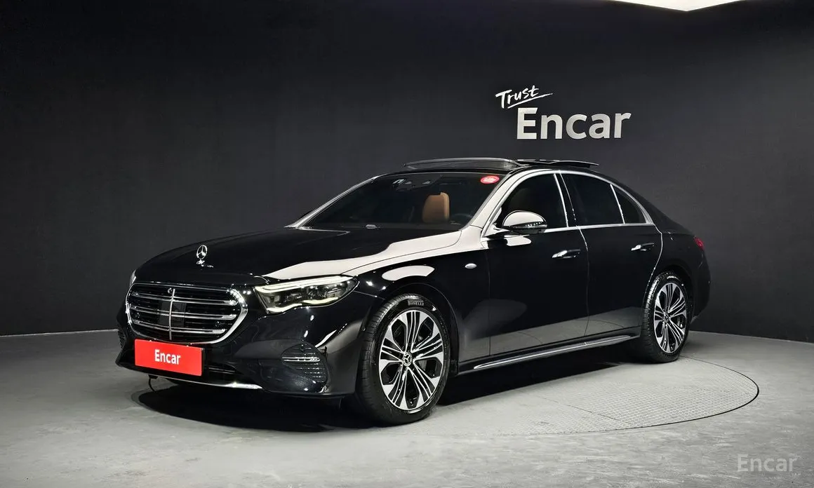 Фото 1 - Mercedes-Benz E-Class