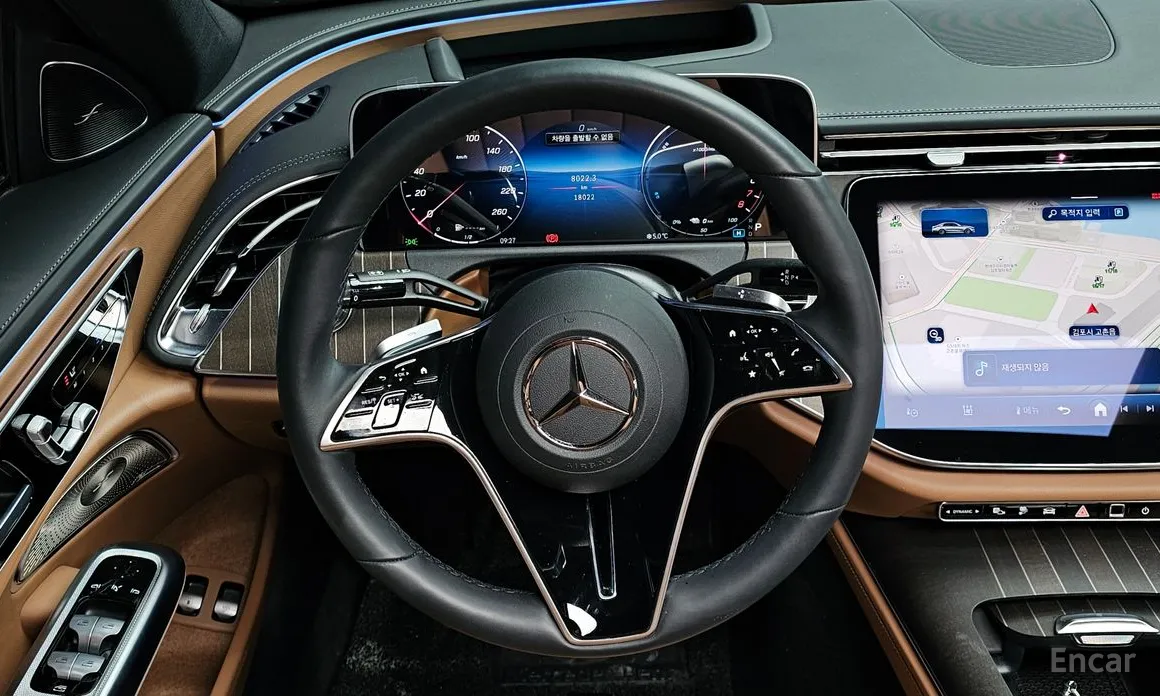 Фото 13 - Mercedes-Benz E-Class