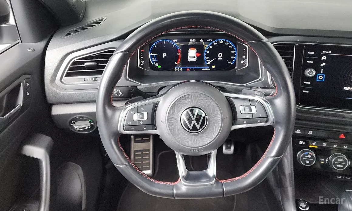 Фото 13 - Volkswagen T-Roc