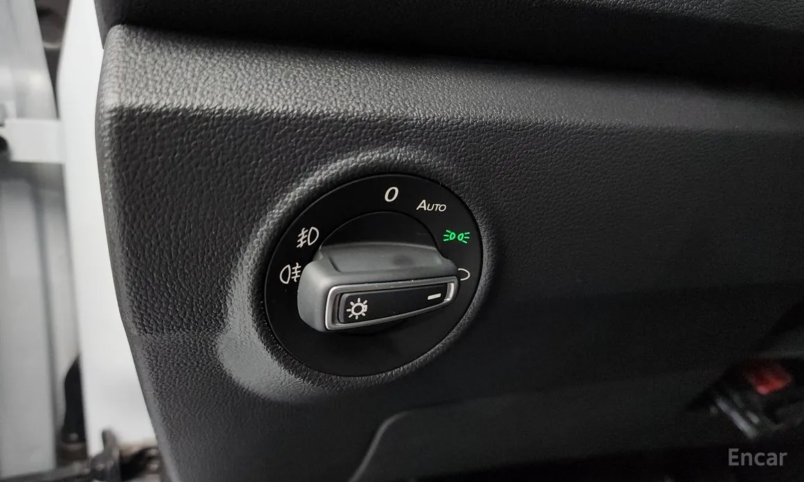 Фото 15 - Volkswagen T-Roc