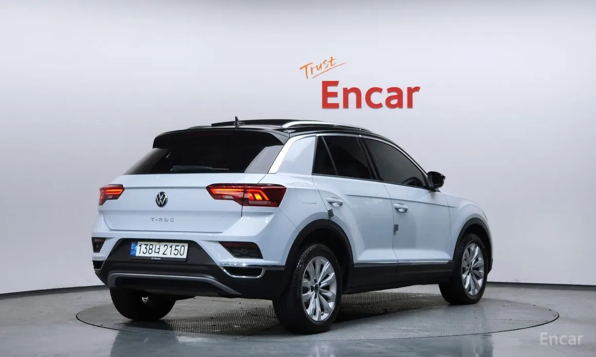 Фото 2 - Volkswagen T-Roc