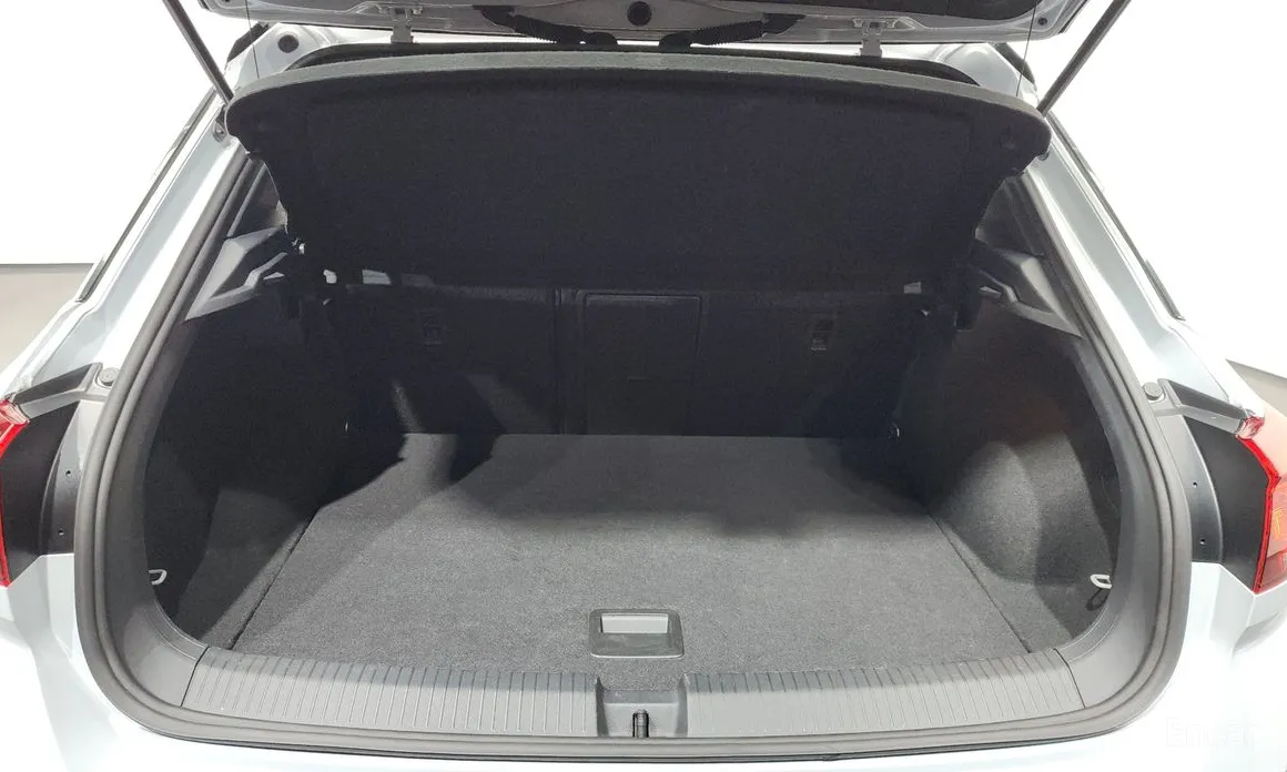 Фото 20 - Volkswagen T-Roc