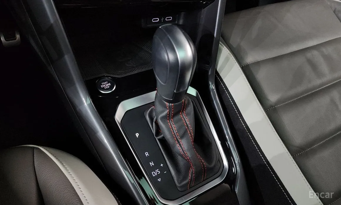 Фото 9 - Volkswagen T-Roc