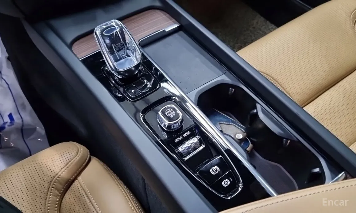 Фото 9 - Volvo S60