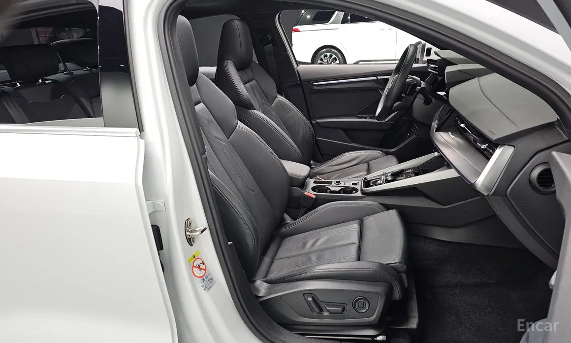 Фото 10 - Audi A3