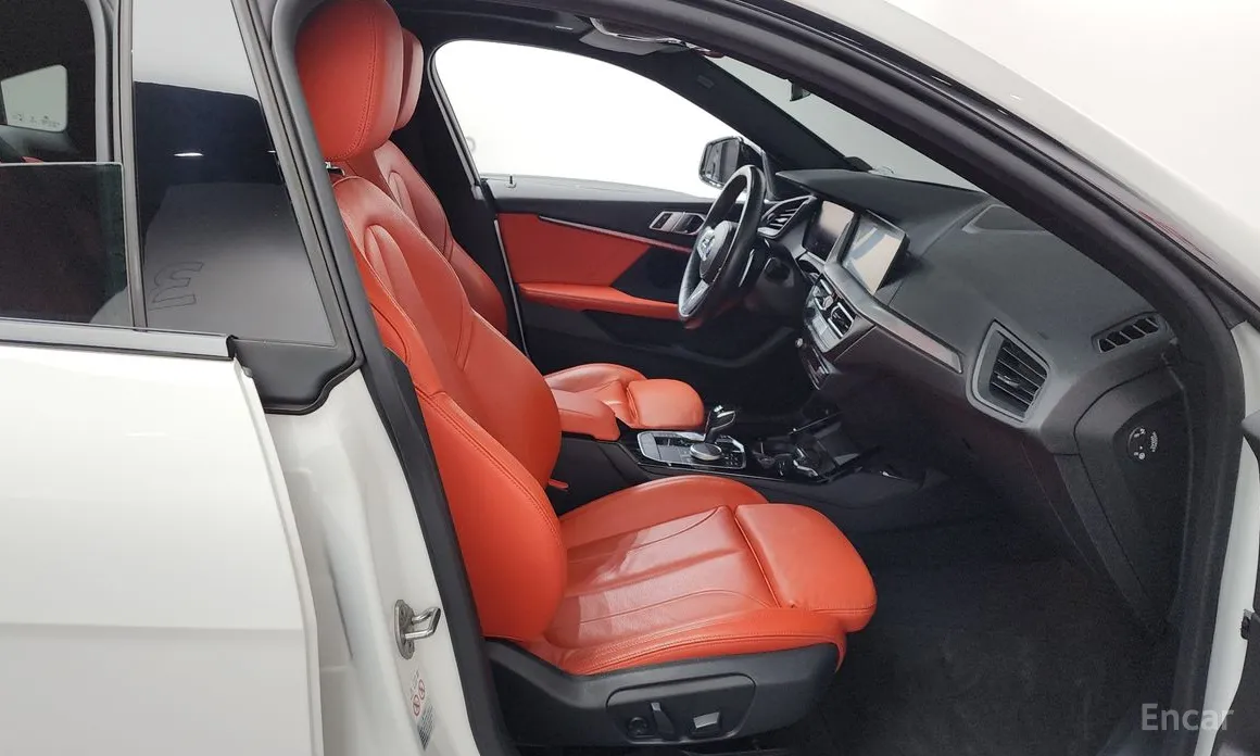 Фото 11 - BMW 2 Series