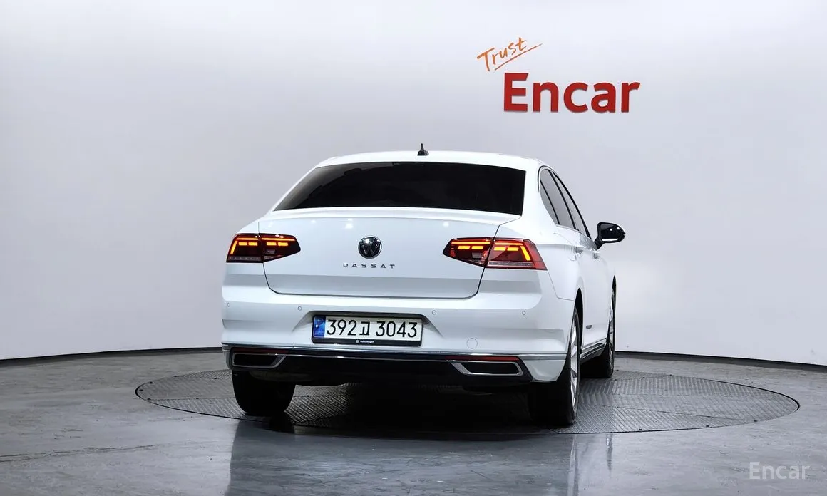 Фото 4 - Volkswagen Passat