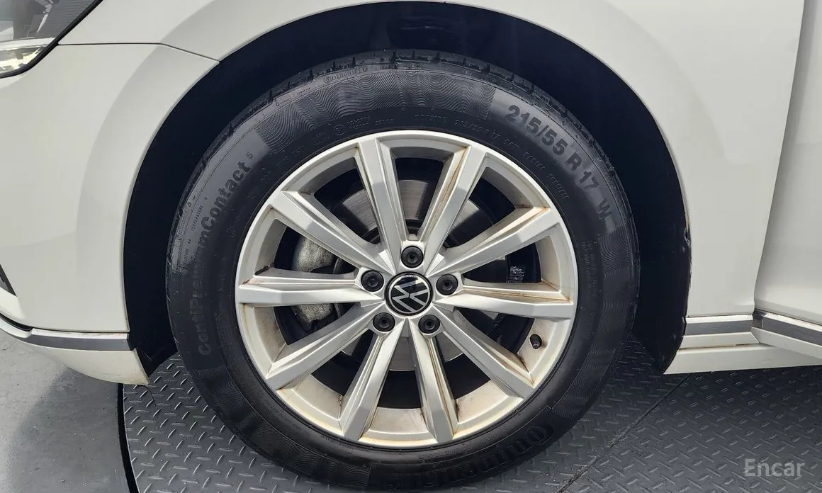 Фото 5 - Volkswagen Passat