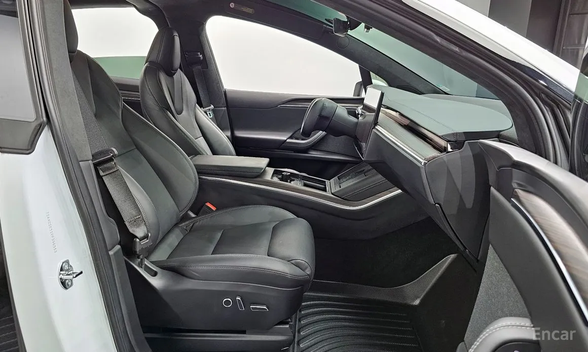 Фото 10 - Tesla Model X