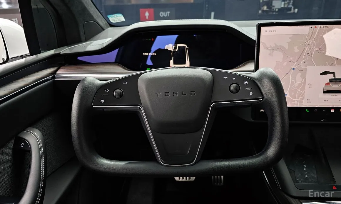 Фото 13 - Tesla Model X