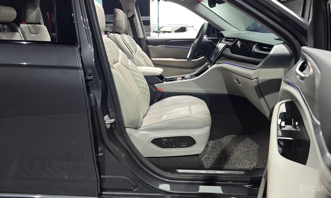 Фото 11 - Jeep Cherokee